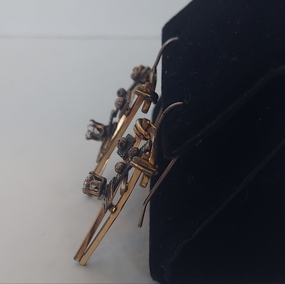 Unique Triangular Cubic Zirconia Dangle Earrings - Picture 4 of 7